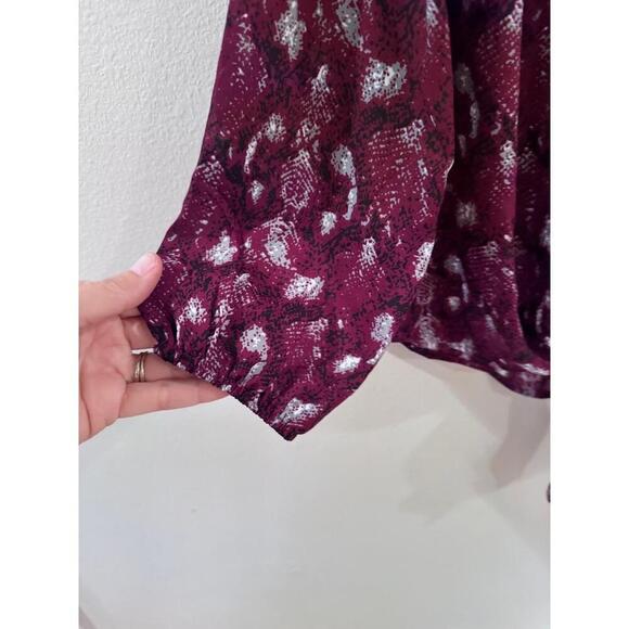 West Kei Animal Print Keyhole Long Sleeve Tie Front Blouse XS New Office Career - Picture 5 of 6